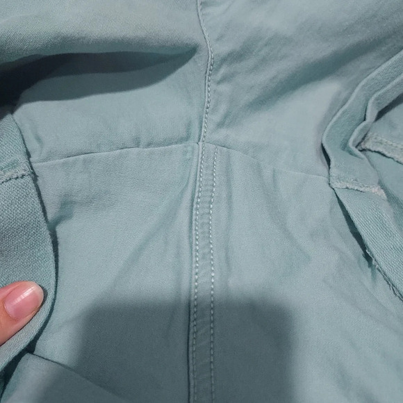 Time and Tru Mint Green Pull On Knit Cuffed Shorts in SIze XXL (20) - Picture 11 of 11